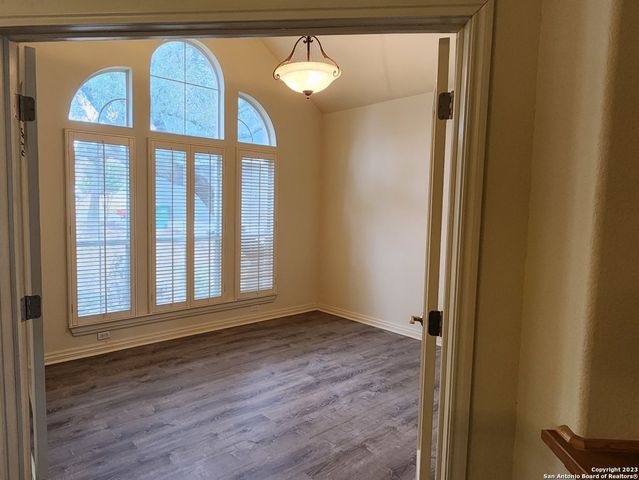 1707 Alpine Circle, San Antonio, TX 78248