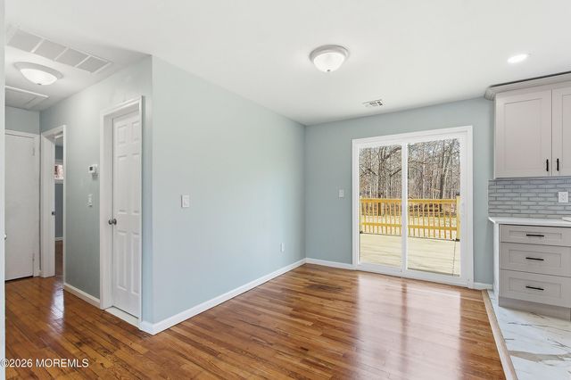 39 Blue Jay Drive, Toms River, NJ 08755
