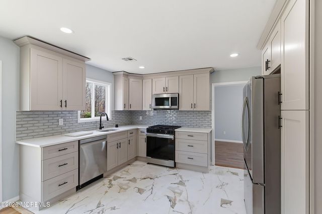 39 Blue Jay Drive, Toms River, NJ 08755