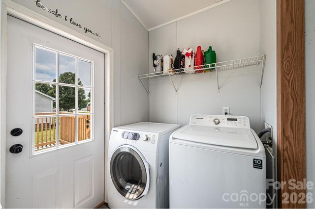2385 Arrowwood Drive, Hickory, NC 28601
