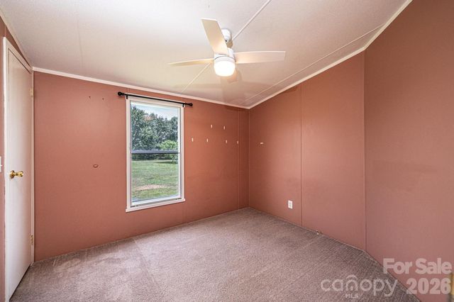 2385 Arrowwood Drive, Hickory, NC 28601