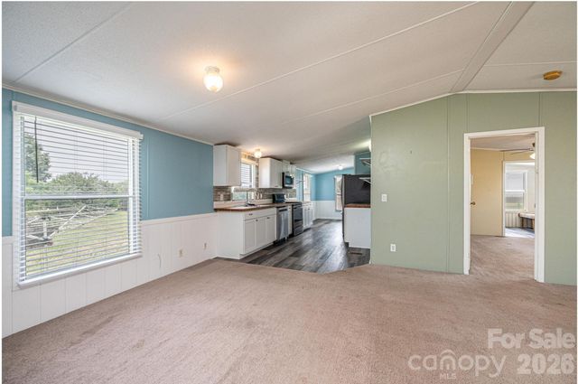 2385 Arrowwood Drive, Hickory, NC 28601