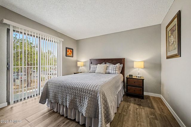 5757 W EUGIE Avenue 2095, Glendale, AZ 85304