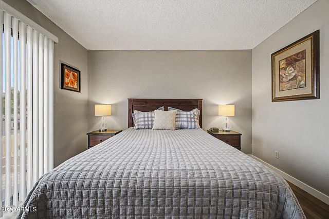 5757 W EUGIE Avenue 2095, Glendale, AZ 85304