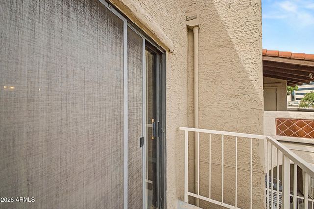 5757 W EUGIE Avenue 2095, Glendale, AZ 85304