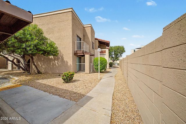 5757 W EUGIE Avenue 2095, Glendale, AZ 85304