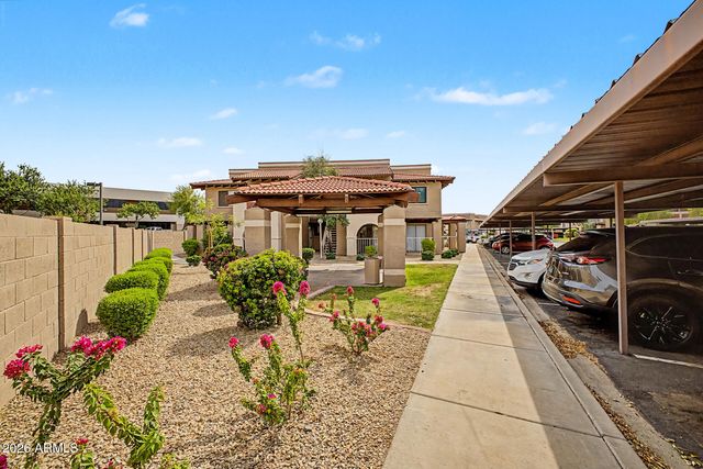 5757 W EUGIE Avenue 2095, Glendale, AZ 85304