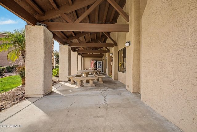 5757 W EUGIE Avenue 2095, Glendale, AZ 85304