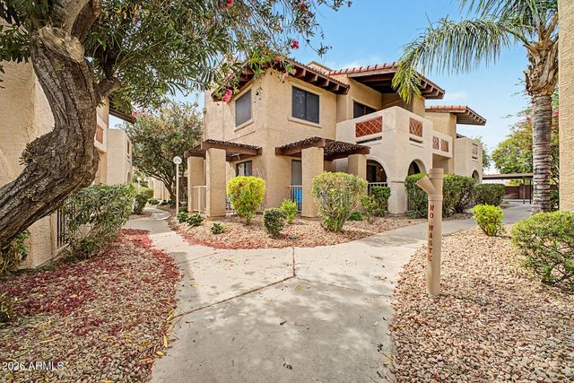 5757 W EUGIE Avenue 2095, Glendale, AZ 85304