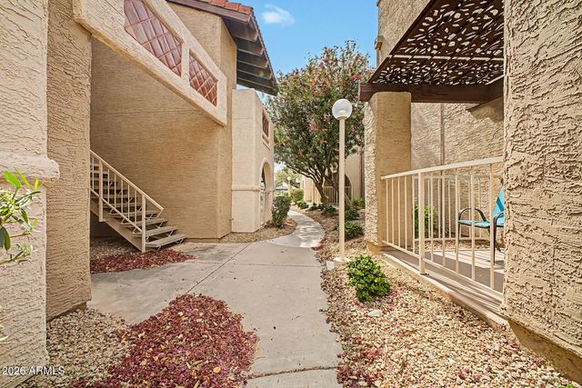 5757 W EUGIE Avenue 2095, Glendale, AZ 85304