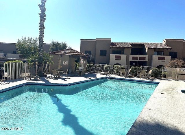 5757 W EUGIE Avenue 2095, Glendale, AZ 85304