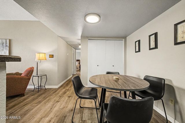 5757 W EUGIE Avenue 2095, Glendale, AZ 85304