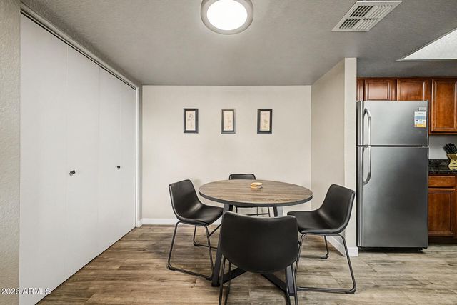 5757 W EUGIE Avenue 2095, Glendale, AZ 85304