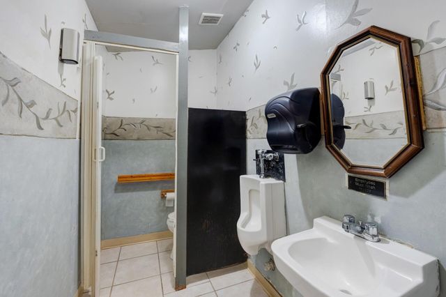 921 E River Road, Belen, NM 87002