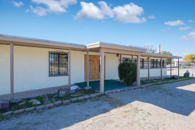921 E River Road, Belen, NM 87002