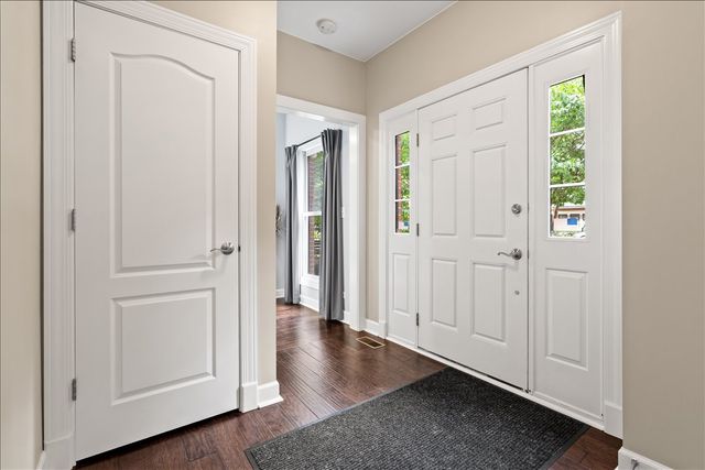 130 N Rose Street, Palatine, IL 60067