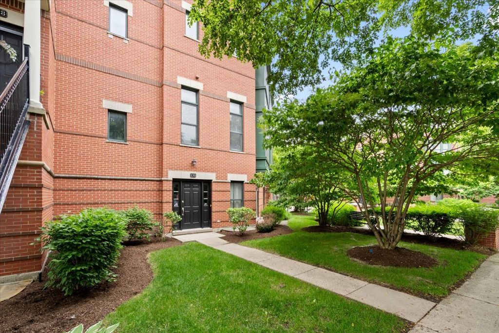 130 N Rose Street, Palatine, IL 60067 — photo 3