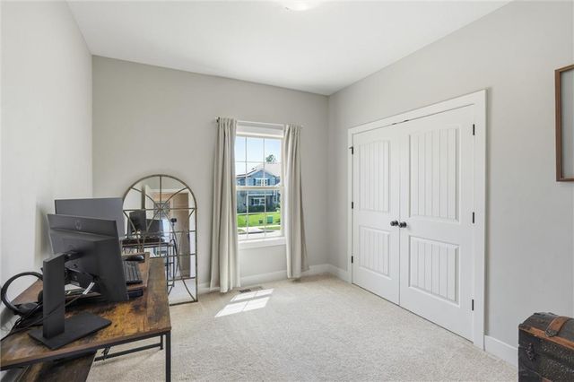 729 Juniper Drive, Blue Springs, MO 64014