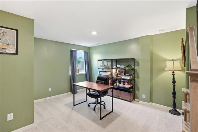 729 Juniper Drive, Blue Springs, MO 64014