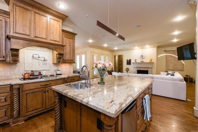 81 Quercus Circle, Little Rock, AR 72223