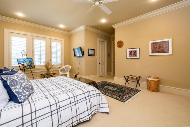81 Quercus Circle, Little Rock, AR 72223