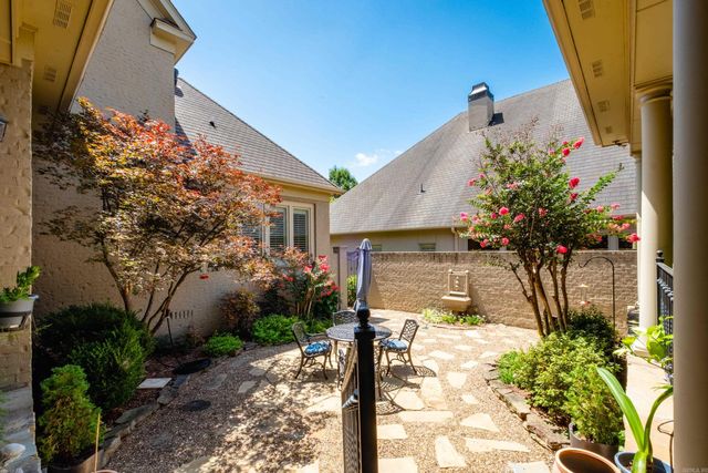 81 Quercus Circle, Little Rock, AR 72223
