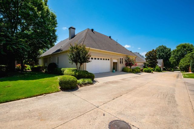 81 Quercus Circle, Little Rock, AR 72223