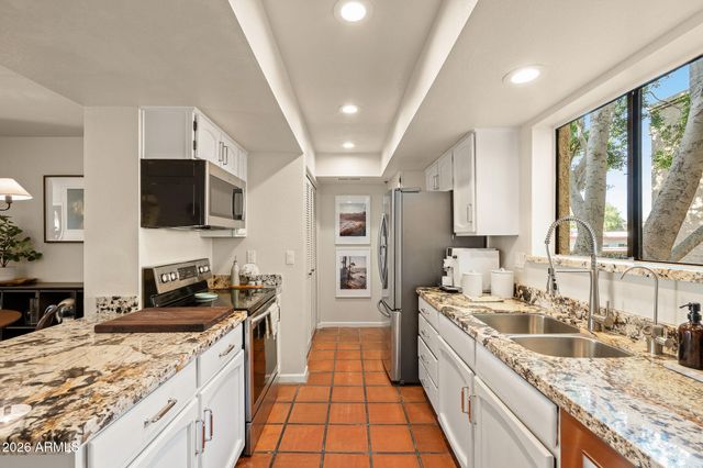 3031 N CIVIC CENTER Plaza 260, Scottsdale, AZ 85251