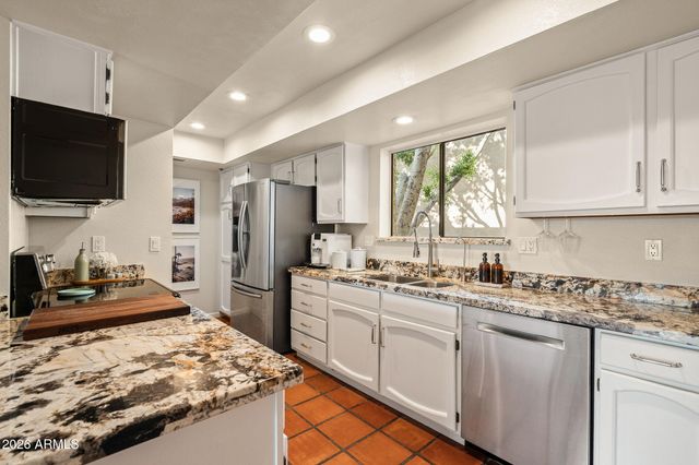 3031 N CIVIC CENTER Plaza 260, Scottsdale, AZ 85251