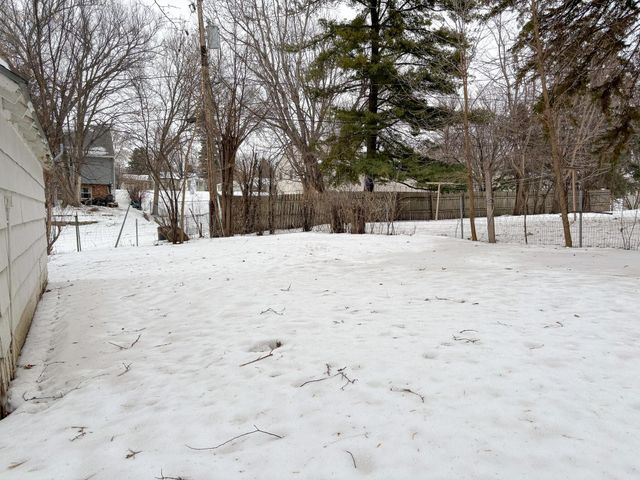 822 W Maple Avenue, Fergus Falls, MN 56537