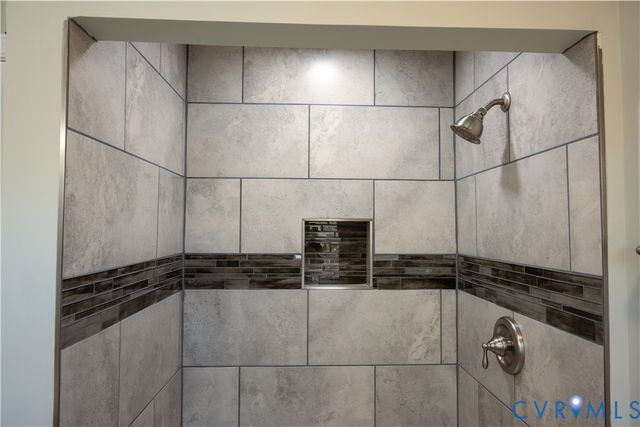 11800 Heathmere Cres, Midlothian, VA 23113