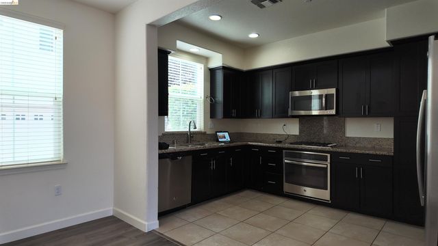2100 Carrara St, Brentwood, CA 94513