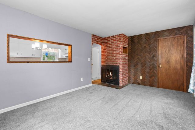 22 Henry Street, Salem, NH 03079