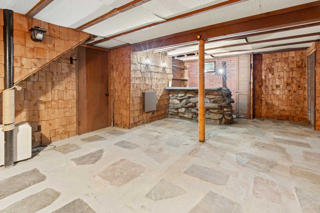 22 Henry Street, Salem, NH 03079