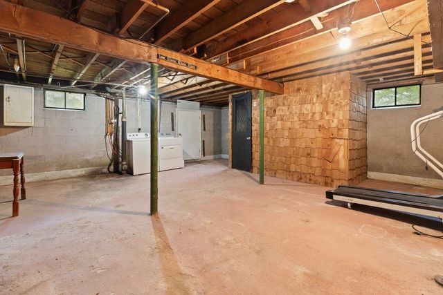22 Henry Street, Salem, NH 03079