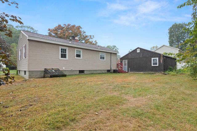 22 Henry Street, Salem, NH 03079