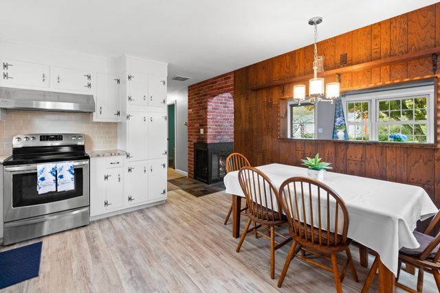 22 Henry Street, Salem, NH 03079