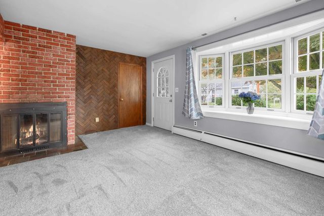 22 Henry Street, Salem, NH 03079