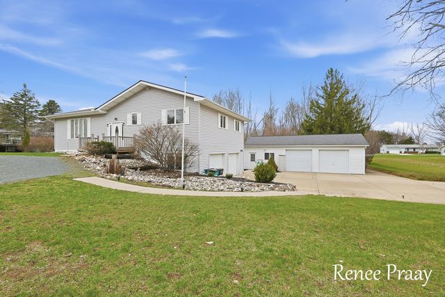 3830 Meadowbrook Lane, Hart, MI 49420