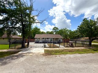 6911 Sherwood Drive, Houston, TX 77021