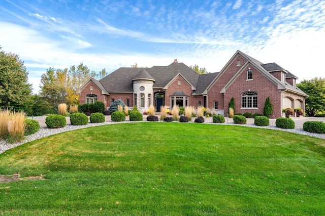 130 Bergamot Drive, Medina, MN 55340