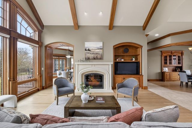 130 Bergamot Drive, Medina, MN 55340