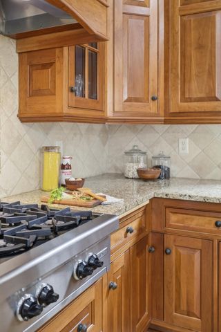 130 Bergamot Drive, Medina, MN 55340