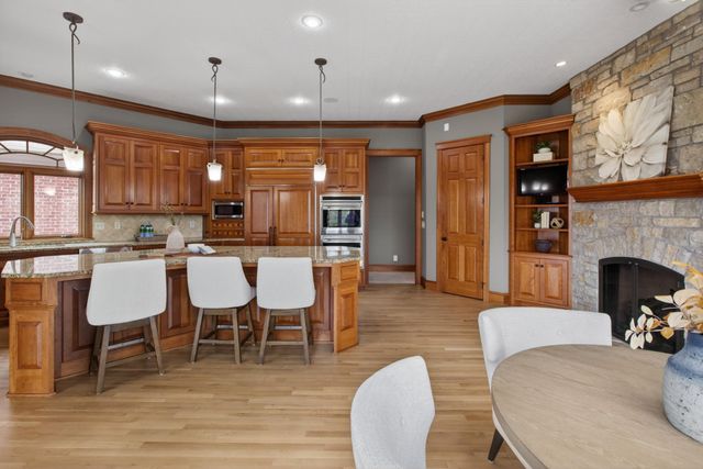 130 Bergamot Drive, Medina, MN 55340