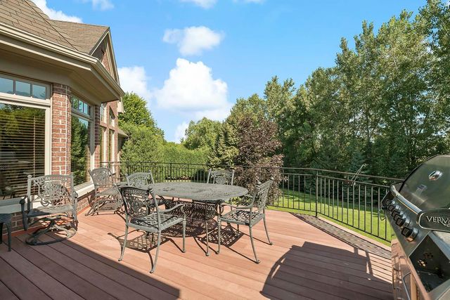 130 Bergamot Drive, Medina, MN 55340