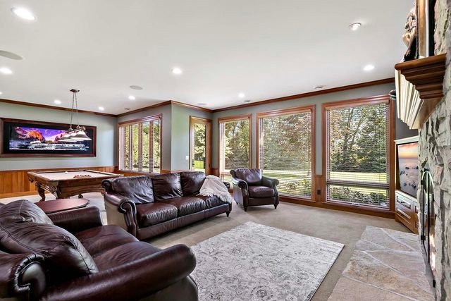 130 Bergamot Drive, Medina, MN 55340