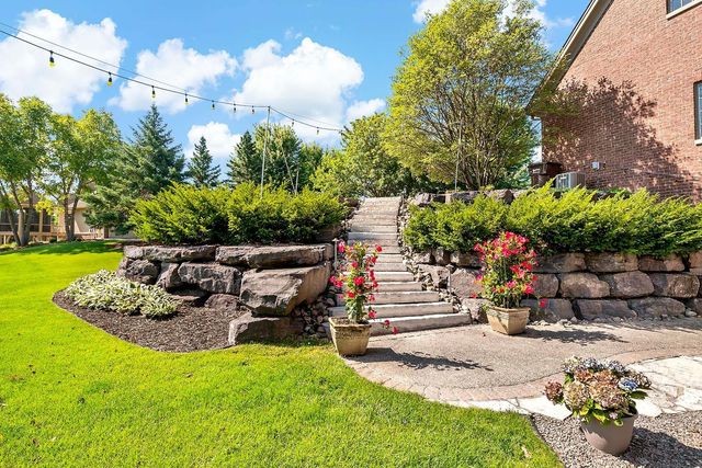 130 Bergamot Drive, Medina, MN 55340