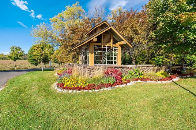 130 Bergamot Drive, Medina, MN 55340