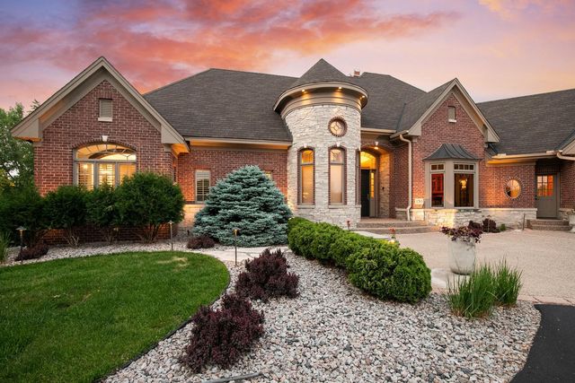 130 Bergamot Drive, Medina, MN 55340