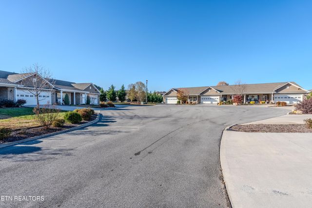 415 Larkspur Way, Sevierville, TN 37862